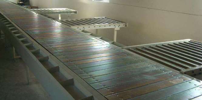 鍍鋅鏈板輸送機