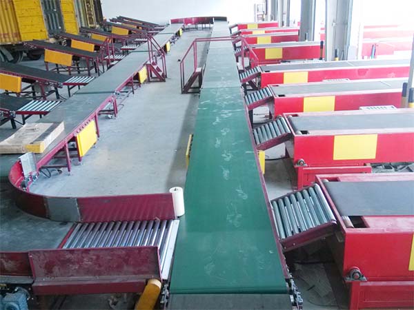 物流聊城皮帶輸送機(jī).jpg 物流聊城皮帶輸送機(jī).jpg